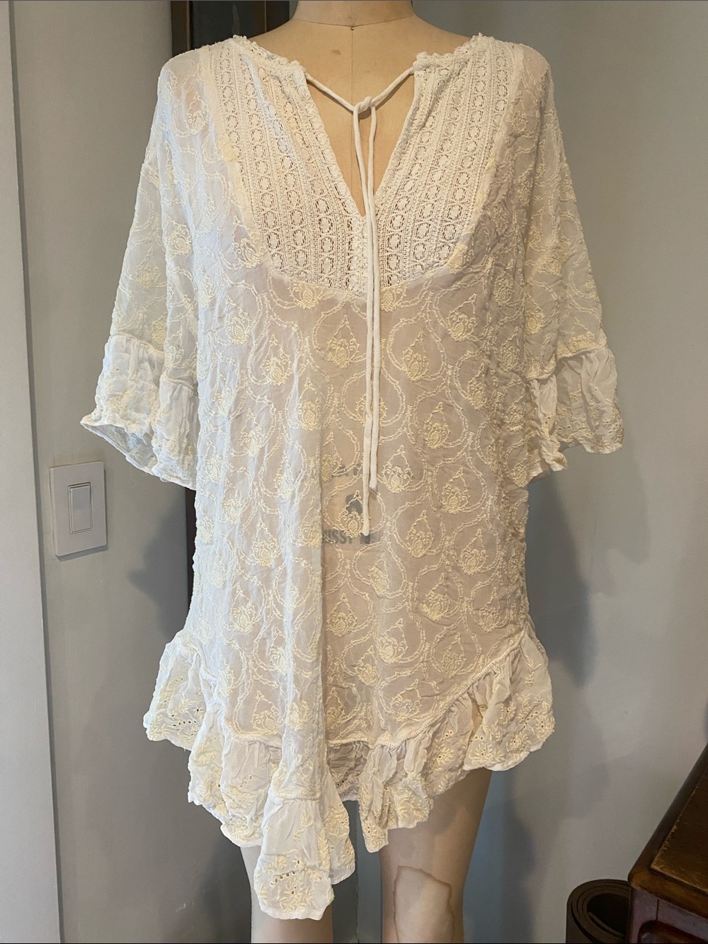 Anthropologie Cream Lace Embroidered Tie-Front Tunic/beach cover-up